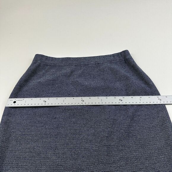 St John Collection Mary Grey Santana Knit Skirt sz 4 Dark Navy Stripe Pull On - Picture 7 of 8
